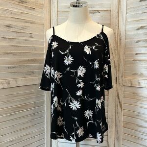 Kayleigh Cold Shoulder Short Sleeve Floral Top